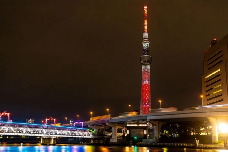 世界十大夜景,日本占了三个 世界十大夜景,日本占了三个