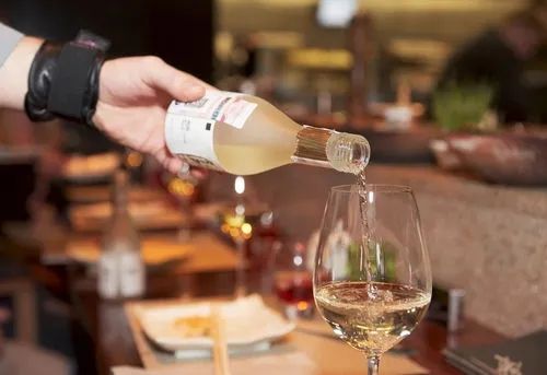 白酒不断碰壁的“走向世界”,日本酒为何轻松做到了? 白酒不断碰壁的“走向世界”,日本酒为何轻松做到了?