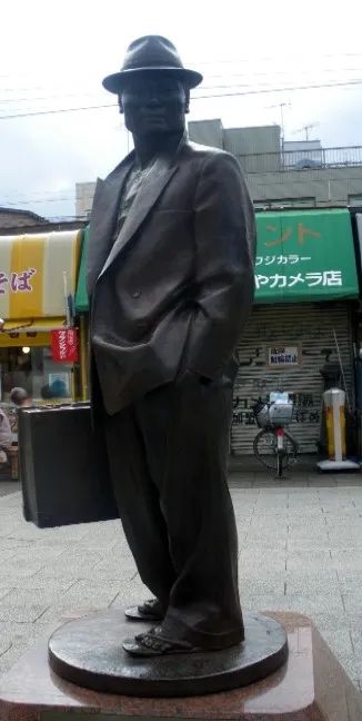 这个男人,比高仓健还受日本人喜欢 这个男人,比高仓健还受日本人喜欢