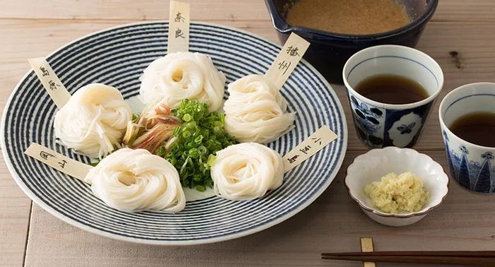 我在日本吃了碗“国产挂面”，日本人管这叫乌冬面？