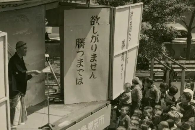 抬着性神雕像游街,还写色色的诗...怎么到了今天日本人却反而性压抑了? 抬着性神雕像游街,还写色色的诗...怎么到了今天日本人却反而性压抑了?