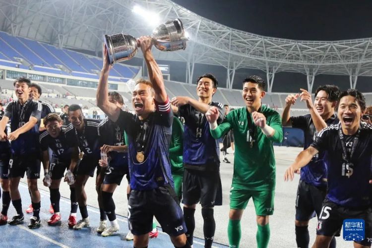 “有损国格”？国足球迷的自黑操作都给日本人看笑了！