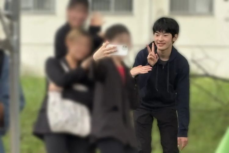 赖床迟到夜不归宿……悠仁亲王只是犯了普通学生会犯的错啊（doge