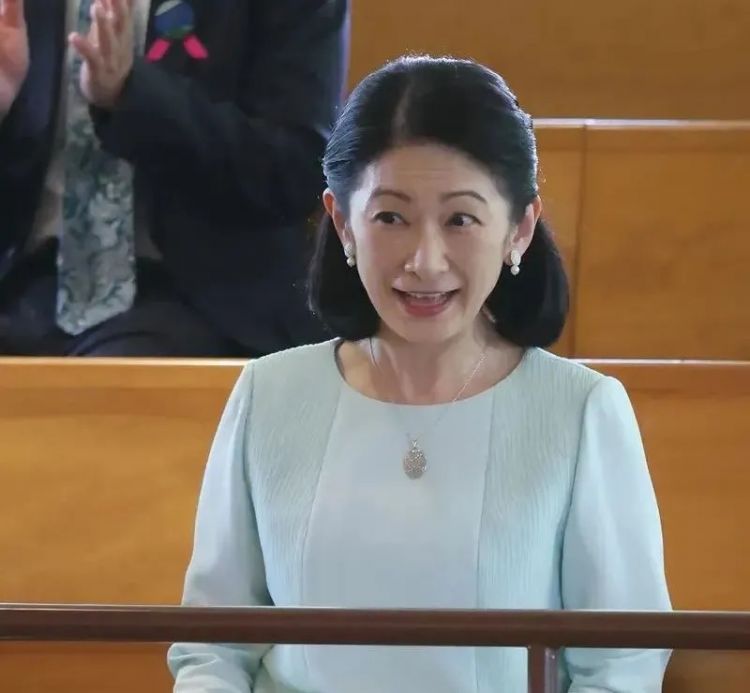 赖床迟到夜不归宿……悠仁亲王只是犯了普通学生会犯的错啊（doge