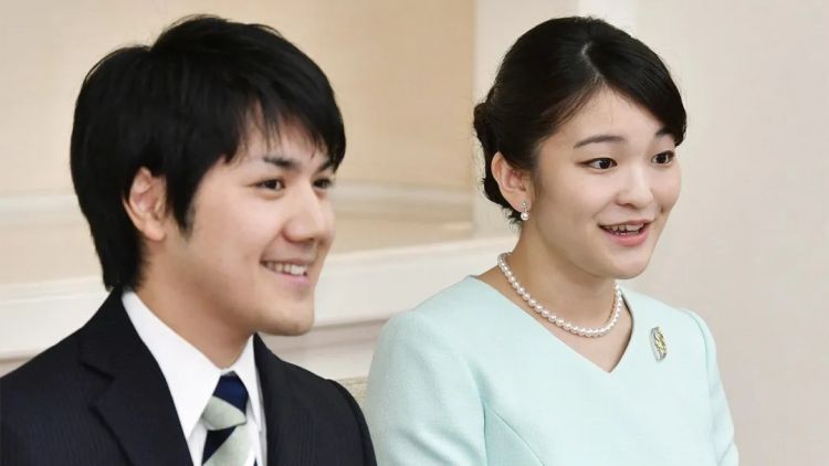 悠仁成年礼、上皇又病重，真子这都不回日本吗？