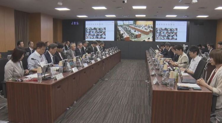 第249期:日本人口将不足1.2亿?IVE概念短片日本争议?日本麦当劳宝可梦联名乱象;张本智和夺冠 | 百通板 第249期:日本人口将不足1.2亿?IVE概念短片日本争议?日本麦当劳宝可梦联名乱象;张本智和夺冠 | 百通板