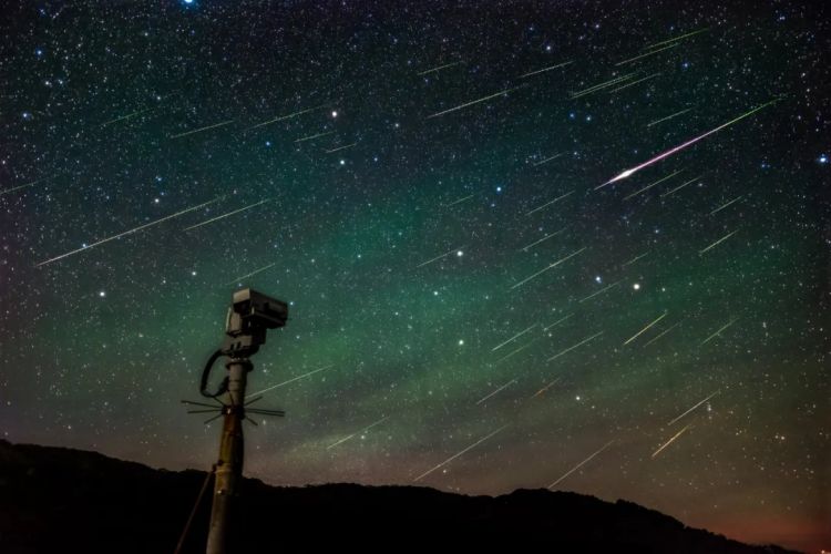 第250期:福山雅治涉性丑闻?日本青少年药物成瘾泛滥;LISA与坂口健太郎亲密照争议?前田敦子回归AKB?| 百通板 第250期:福山雅治涉性丑闻?日本青少年药物成瘾泛滥;LISA与坂口健太郎亲密照争议?前田敦子回归AKB?| 百通板