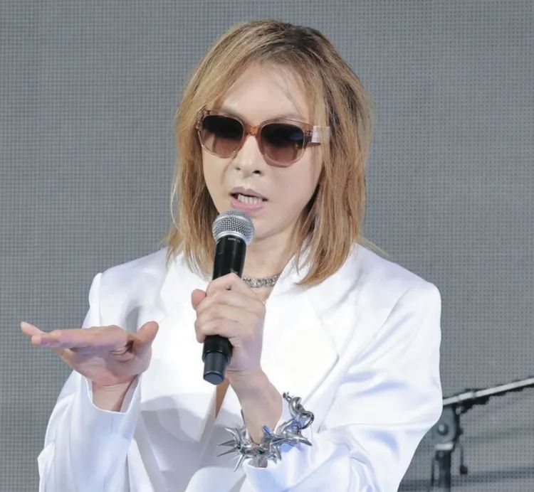 第251期:日本人在台举中国国旗?滨寿司再现食品安全问题;知名动画抄袭X JAPAN?usj联动世博 | 百通板 第251期:日本人在台举中国国旗?滨寿司再现食品安全问题;知名动画抄袭X JAPAN?usj联动世博 | 百通板