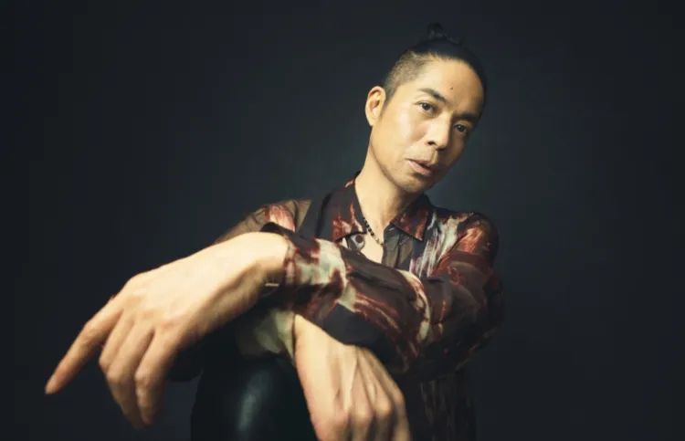 第251期:日本人在台举中国国旗?滨寿司再现食品安全问题;知名动画抄袭X JAPAN?usj联动世博 | 百通板 第251期:日本人在台举中国国旗?滨寿司再现食品安全问题;知名动画抄袭X JAPAN?usj联动世博 | 百通板