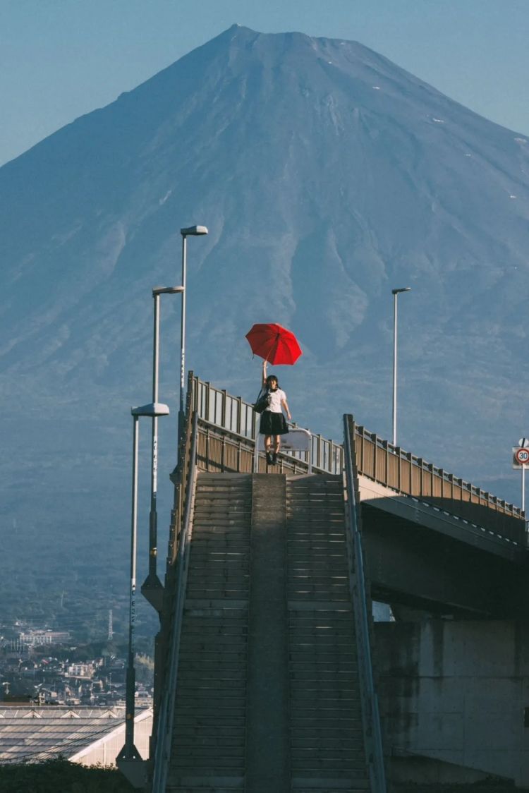 第252期：日本出生人口再创新低；鸠山由纪夫出席九三阅兵；极乐净土组合解散？二宫和也《8号出口》确认引进 | 百通板