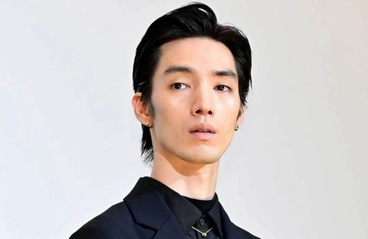 第253期:永野芽郁插足坂口健太郎多角恋?石破茂辞职;悠仁亲王举行成年式;中国电视占据日本市场 | 百通板 第253期:永野芽郁插足坂口健太郎多角恋?石破茂辞职;悠仁亲王举行成年式;中国电视占据日本市场 | 百通板