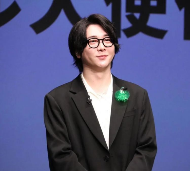 第254期：日本将整治排外言论？花泽香菜小野贤章离婚；中国患者被收三倍医疗费？日本成立AI战略部？ | 百通板