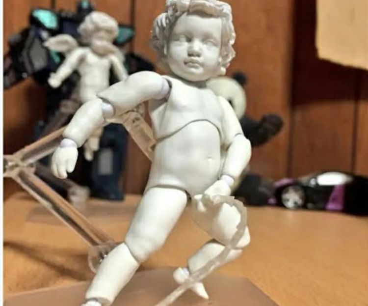 24岁男看《鬼灭》舍不得上厕所！当众使出「尿之呼吸」波及孩童遭围殴