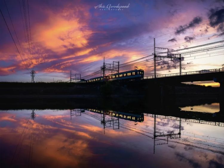 第255期:日本建外国人公寓?大阪世博烟花致游客受伤;知名电音女团解散?乐队结婚潮? | 百通板 第255期:日本建外国人公寓?大阪世博烟花致游客受伤;知名电音女团解散?乐队结婚潮? | 百通板