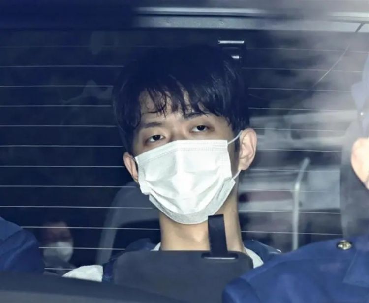 岸田文雄遇袭事件二审结果出炉！安倍枪杀事件的审理也不远了，具体是……