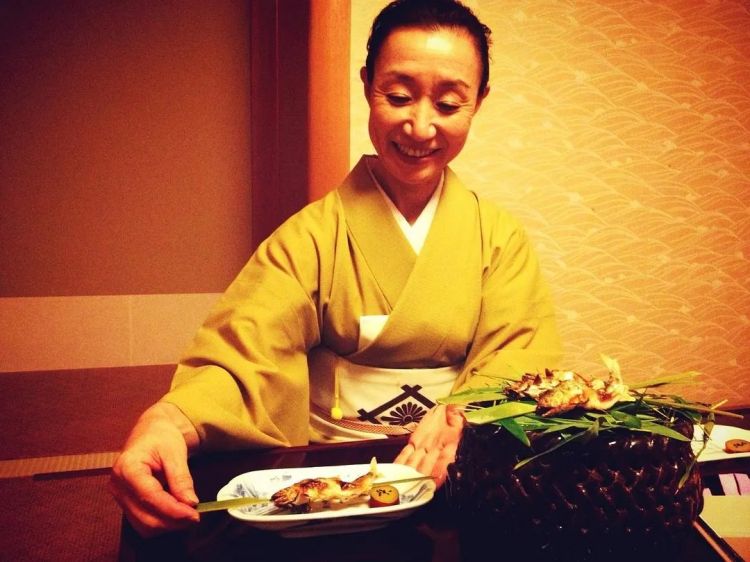 日本人真奇怪，送上门来的生意都不做