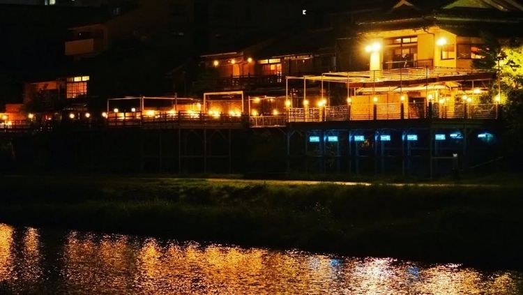 日本人真奇怪，送上门来的生意都不做