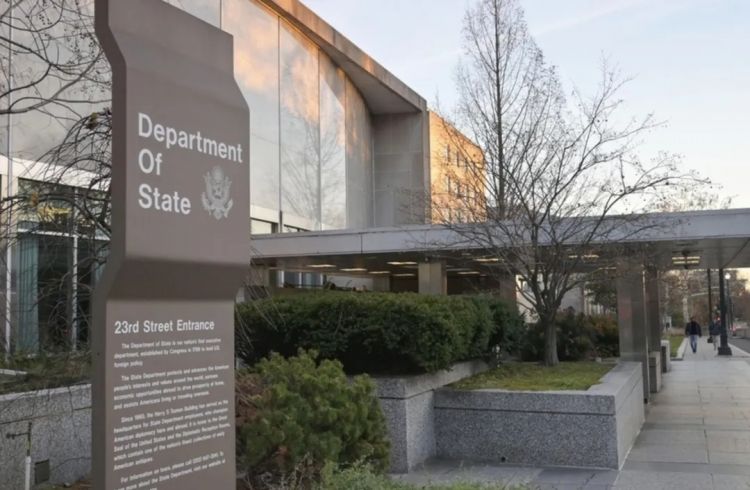 第256期:日本大地震概率又高了?特朗普宝可梦打击移民?拉布布联名大阪世博 | 百通板 第256期:日本大地震概率又高了?特朗普宝可梦打击移民?拉布布联名大阪世博 | 百通板