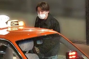 日本国民综艺男星结婚了！新娘竟然不是松子？来盘一盘他的历任女友…