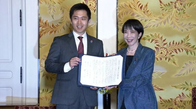 一上任就要对中国打“铁拳”?大选在即,日本版“撒切尔夫人”成为众望所归…… 一上任就要对中国打“铁拳”?大选在即,日本版“撒切尔夫人”成为众望所归……