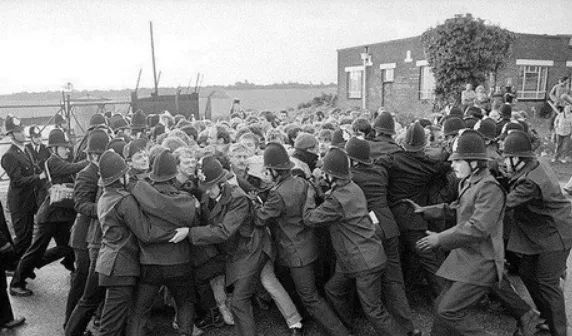 一上任就要对中国打“铁拳”?大选在即,日本版“撒切尔夫人”成为众望所归…… 一上任就要对中国打“铁拳”?大选在即,日本版“撒切尔夫人”成为众望所归……