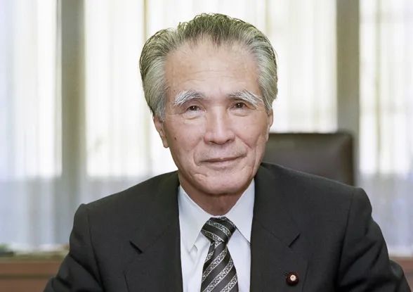 村山富市的离去，是一个时代的落幕