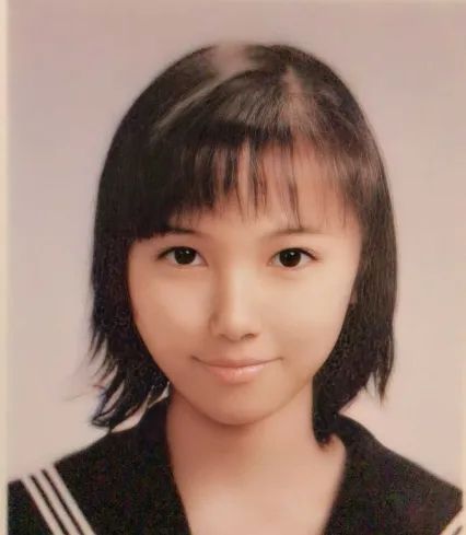 日本偶像36岁才全身整形出道，如今44岁还在闪耀舞台？