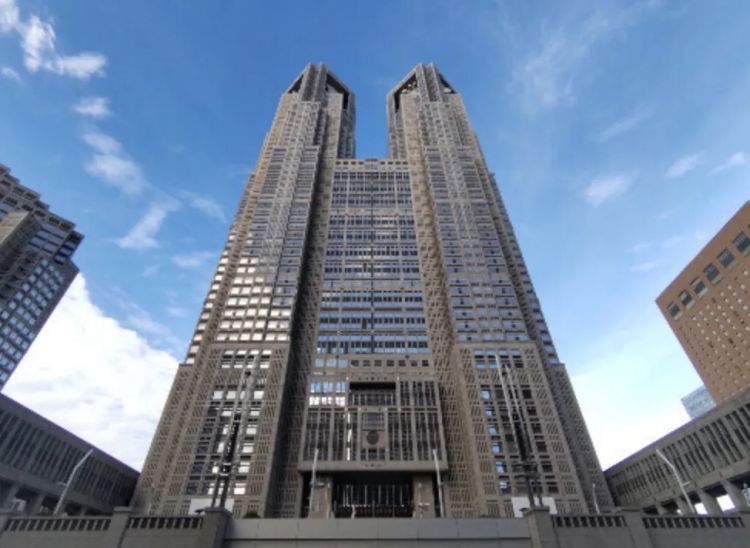 第265期：高市早苗名言当选日本年度流行语？东京拟提高住宿税；滨崎步演唱会紧急叫停？| 百通板