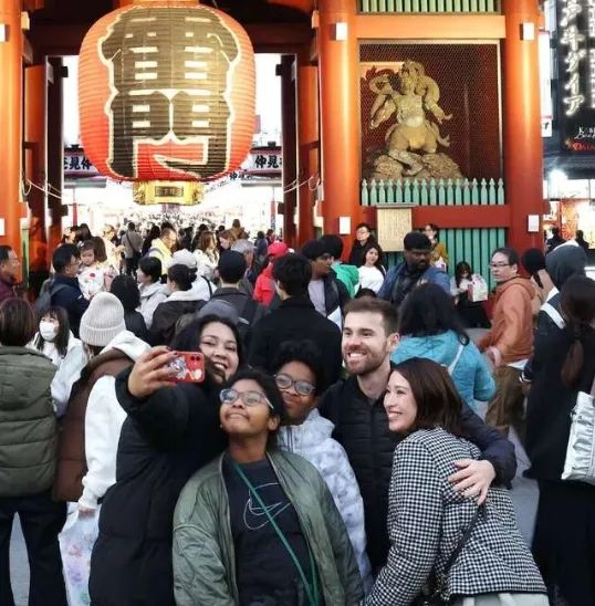 中国游客骤减后，日本人转头就骂欧美游客素质差了？