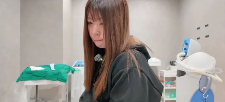 日本软饭男与7个女人过上后宫生活,生11个孩子还嫌不够多?当网红独吞资产,现在竟要解散… 日本软饭男与7个女人过上后宫生活,生11个孩子还嫌不够多?当网红独吞资产,现在竟要解散…