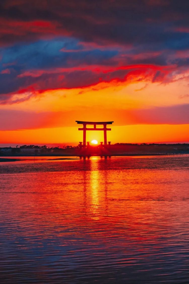 第271期:中国对日本实施出口管制;北海道餐馆墙壁藏尸?高市早苗将解散众议院 日本或提前大选?XG改名 | 百通板 第271期:中国对日本实施出口管制;北海道餐馆墙壁藏尸?高市早苗将解散众议院 日本或提前大选?XG改名 | 百通板