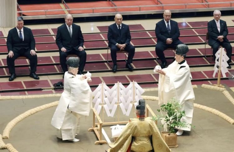 第271期:中国对日本实施出口管制;北海道餐馆墙壁藏尸?高市早苗将解散众议院 日本或提前大选?XG改名 | 百通板 第271期:中国对日本实施出口管制;北海道餐馆墙壁藏尸?高市早苗将解散众议院 日本或提前大选?XG改名 | 百通板