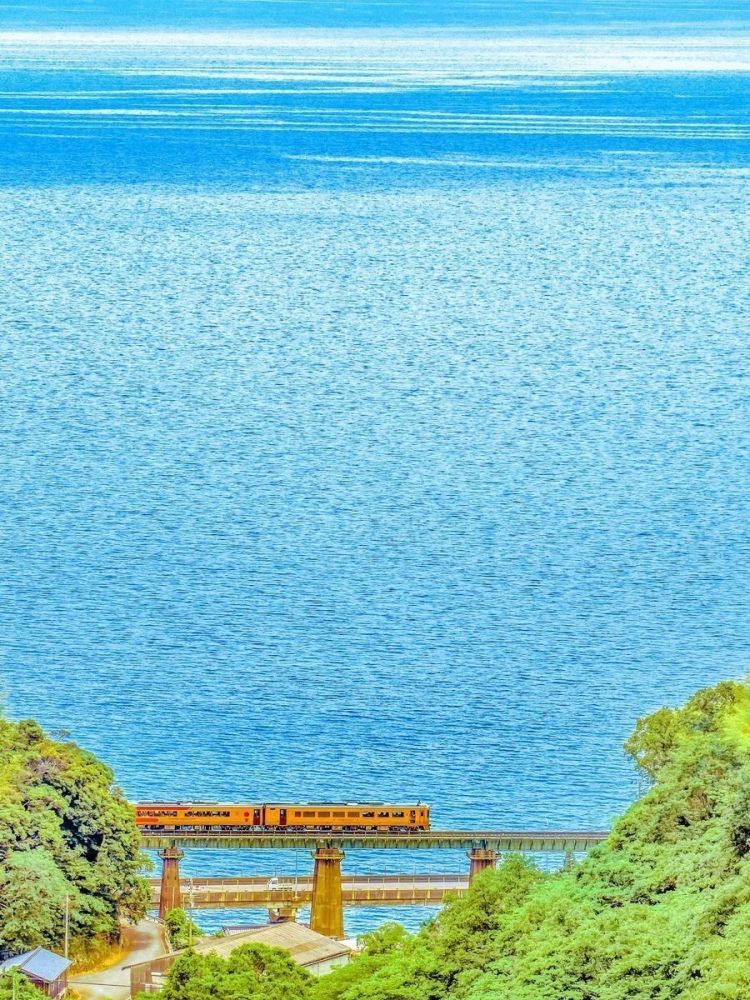 第271期:中国对日本实施出口管制;北海道餐馆墙壁藏尸?高市早苗将解散众议院 日本或提前大选?XG改名 | 百通板 第271期:中国对日本实施出口管制;北海道餐馆墙壁藏尸?高市早苗将解散众议院 日本或提前大选?XG改名 | 百通板