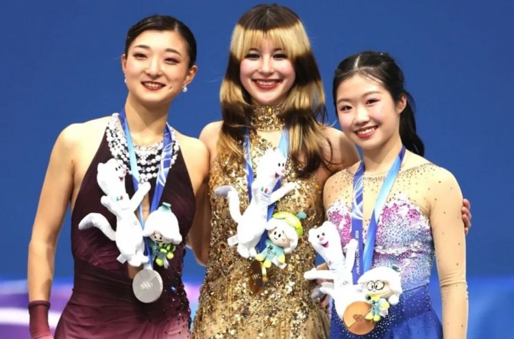 第277期:特朗普新关税再临?《EVA》官宣新作;东京晴空塔电梯突发故障?樱桃小丸子联动蜡笔小新;冬奥收官 | 百通板 第277期:特朗普新关税再临?《EVA》官宣新作;东京晴空塔电梯突发故障?樱桃小丸子联动蜡笔小新;冬奥收官 | 百通板