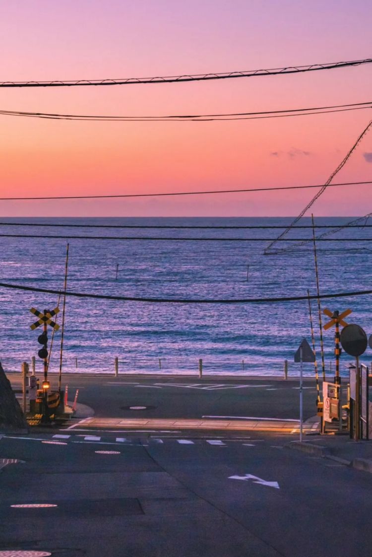 第281期：特朗普再提珍珠港？日本自卫队队员持刀闯入中国大使馆？拉布布X索尼将拍电影；索尼本田中止EV合作 | 百通板