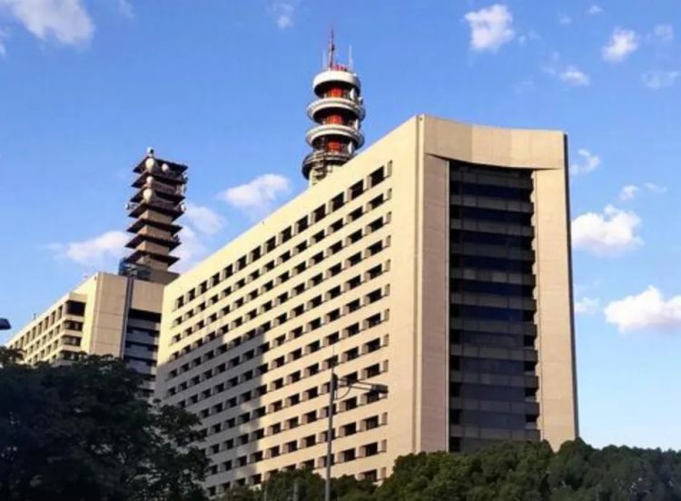 第281期：特朗普再提珍珠港？日本自卫队队员持刀闯入中国大使馆？拉布布X索尼将拍电影；索尼本田中止EV合作 | 百通板