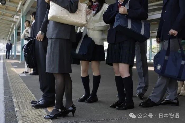 日本48岁老登,深夜约见女高中生,第一次见面竟顺手盗走10万日元财物补贴家用 日本48岁老登,深夜约见女高中生,第一次见面竟顺手盗走10万日元财物补贴家用