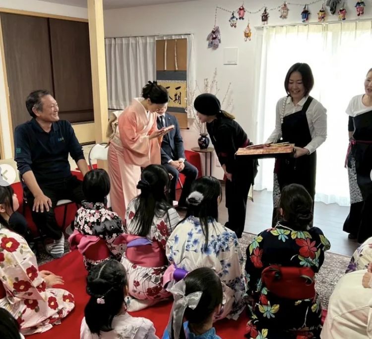 酒井法子近照曝光,55岁的现状引发网友热议! 酒井法子近照曝光,55岁的现状引发网友热议!