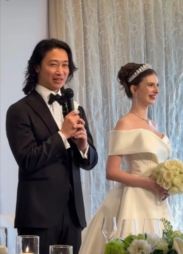 乌克兰女人当上日本选美冠军，被曝光曾当“小三”！两年后竟上位成原配？日网：这男的肯定还会抛弃你的！