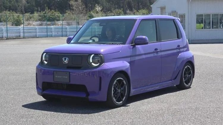 第284期：东京又发钱了？京都11岁男童遗体发现 其父涉嫌抛尸？藤井风首登科切拉；是枝裕和再入围戛纳 | 百通板