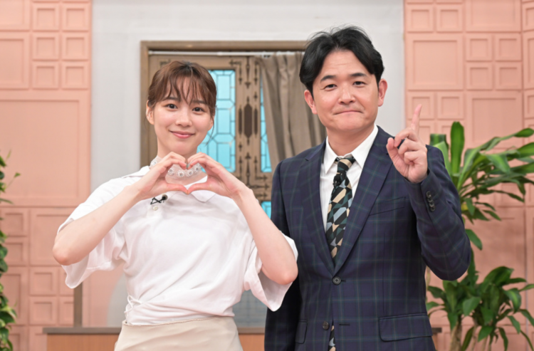 能年玲奈担任日本电视综艺主持人 演艺生涯首次