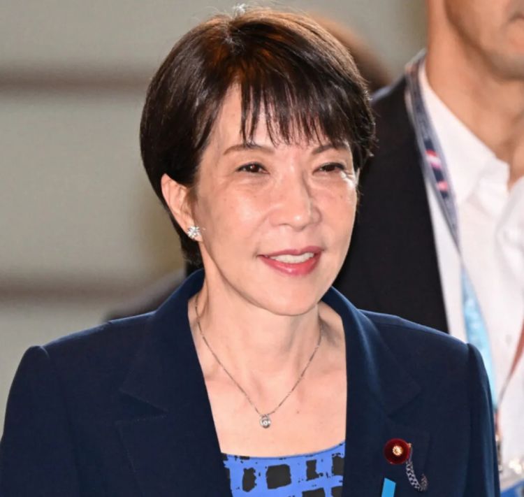 第290期：高市早苗支持率连降三月 抹黑门再添新锤？日本应届生就业率98％？首位日本戛纳影后诞生 | 百通板