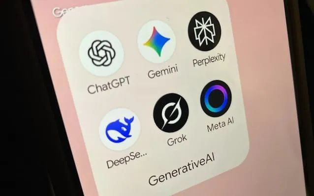 日本年轻人怎么用AI？当年我熬夜写简历，现在他们让ChatGPT替自己找工作……