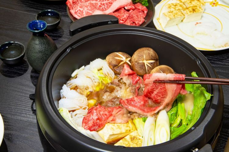 享受和牛独有的风味：脂肪带来醇厚、甘甜与余韵