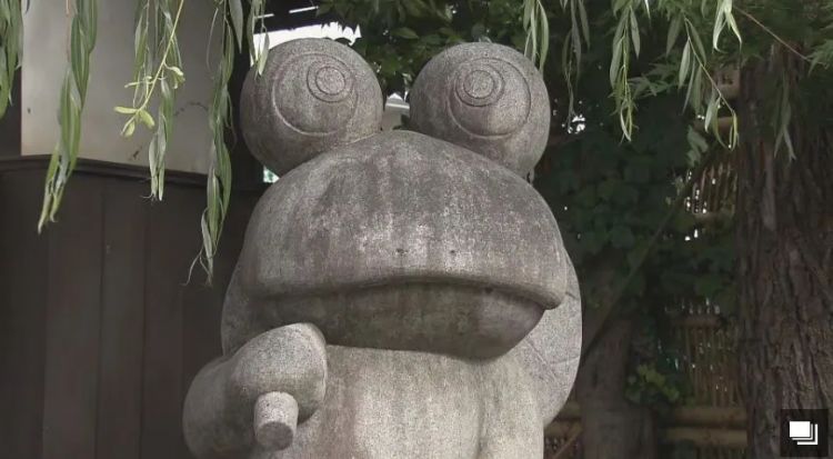 日媒报道“鹅腿阿姨”塌房,但网友发现日本早有绿色鸡腿!还疑似“碰瓷”KFC?评价却是:太美味了… 日媒报道“鹅腿阿姨”塌房,但网友发现日本早有绿色鸡腿!还疑似“碰瓷”KFC?评价却是:太美味了…