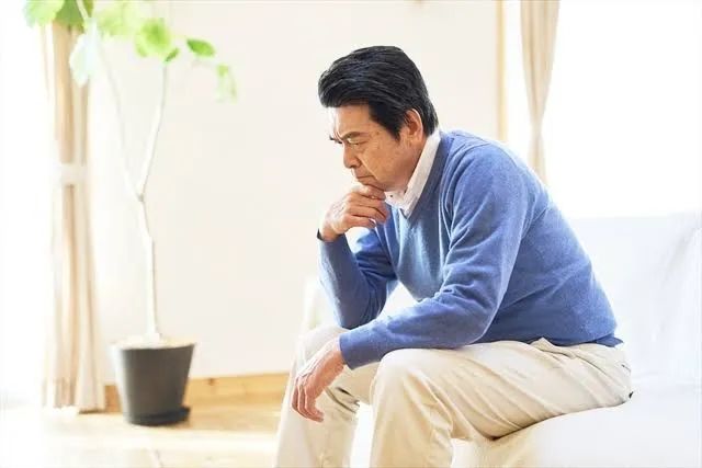 日本女人用“我爱你”骗70岁老头百万养老金,只为让自己“活下去”?!老头:我真的爱她… 日本女人用“我爱你”骗70岁老头百万养老金,只为让自己“活下去”?!老头:我真的爱她…