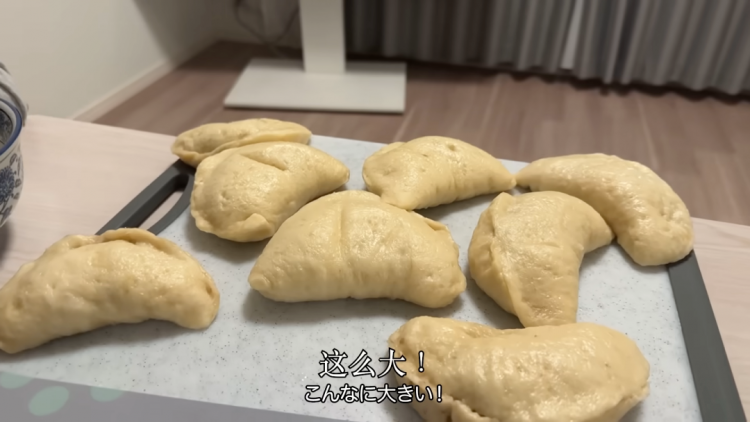 中国婆婆教日本儿媳坐月子，热水羽绒服一样不少！日网却直呼“妈妈你还缺儿媳吗？”