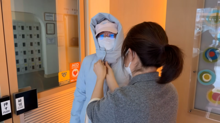 中国婆婆教日本儿媳坐月子，热水羽绒服一样不少！日网却直呼“妈妈你还缺儿媳吗？”